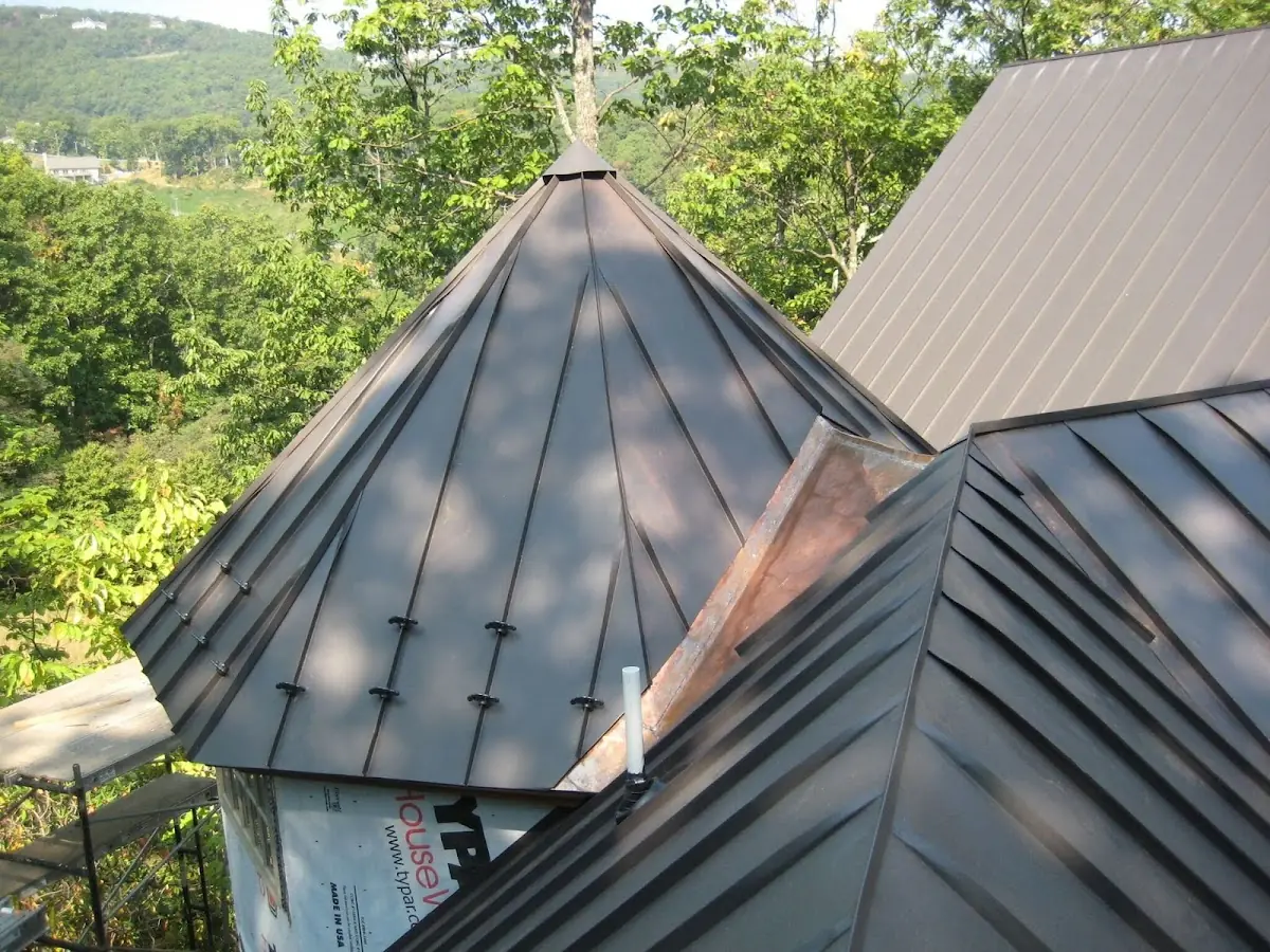 Professional Roof Tarp Installation by Craftsman Roofing in West Glendale